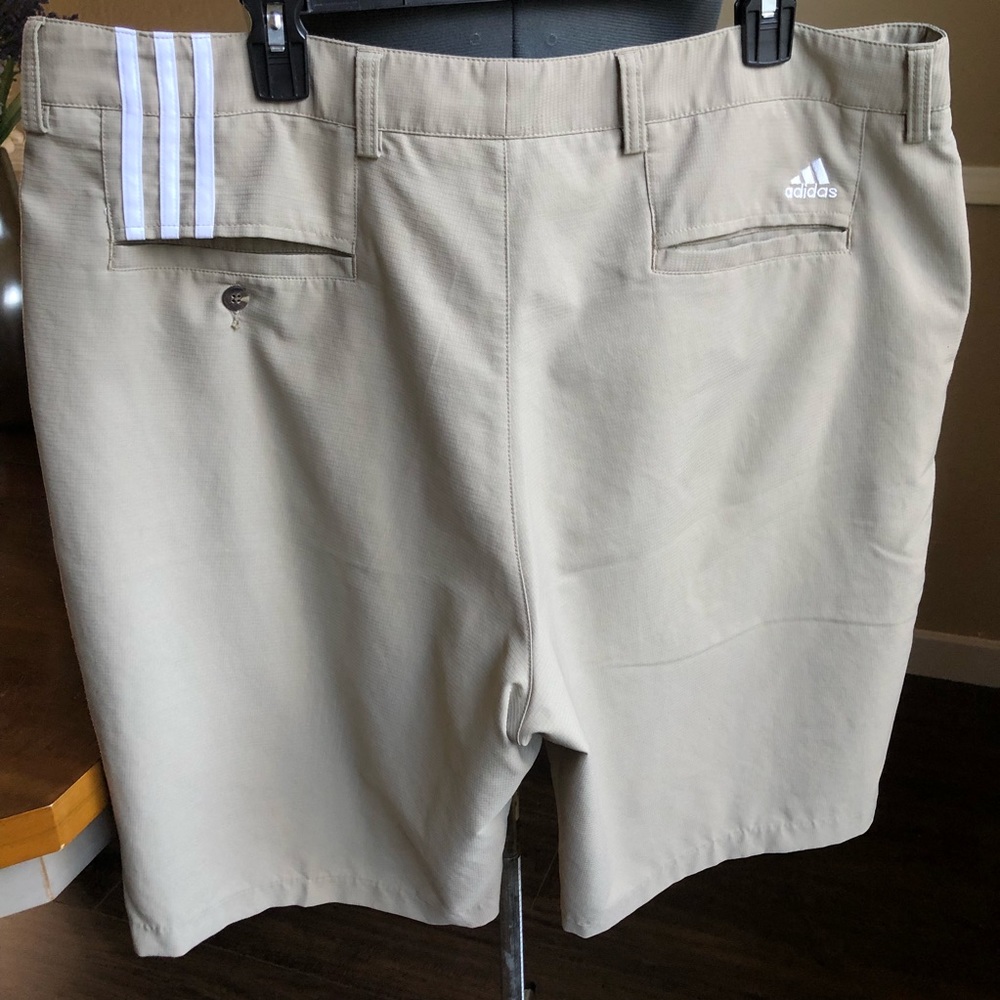 Adidas Men’s Shorts Size 38
